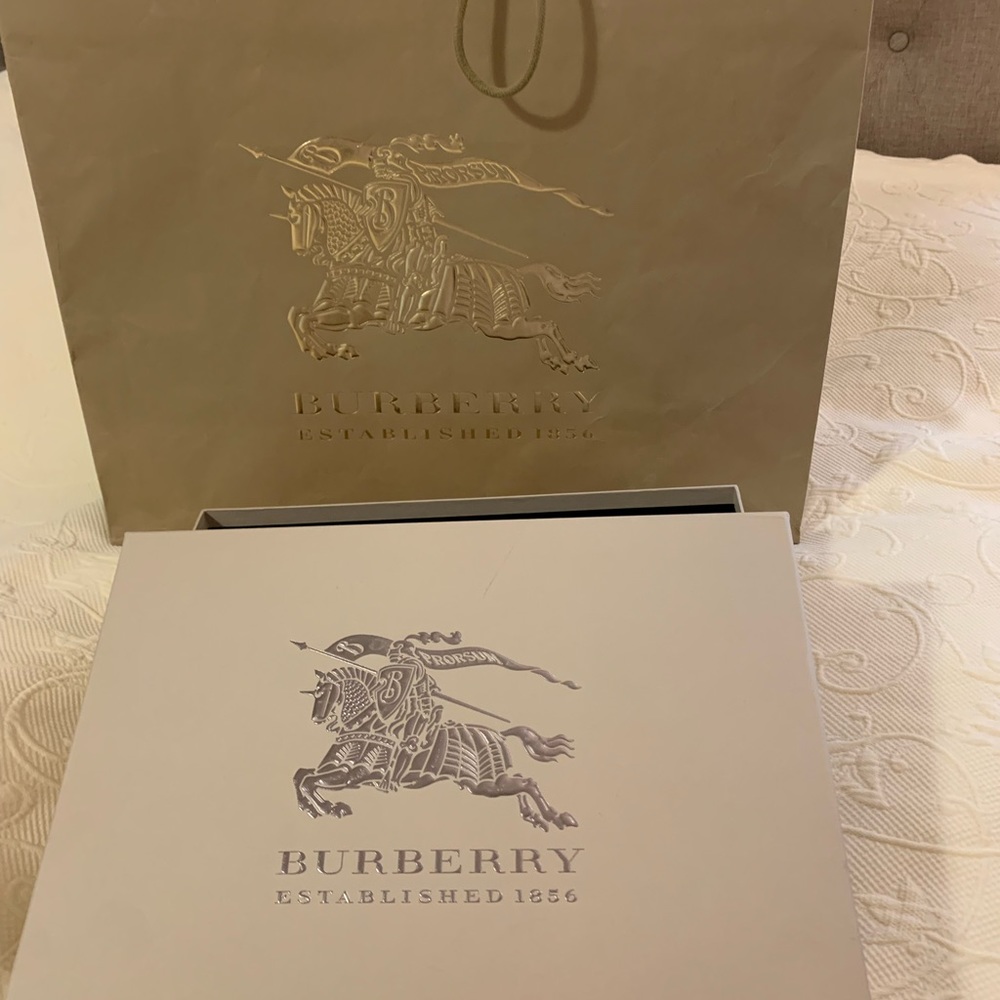Burberry original box